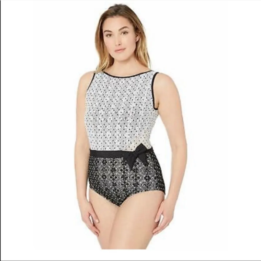 NWT Anne Klein one piece swimsuit▪️size 20W - Image 4