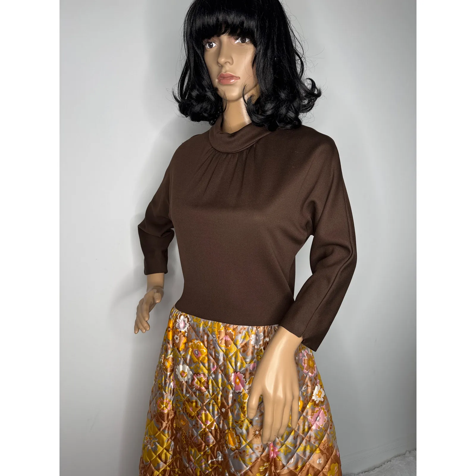 1960s Norman for At Home Wear Quilted Floral Hostess Brown Maxi Dress medium - Image 11