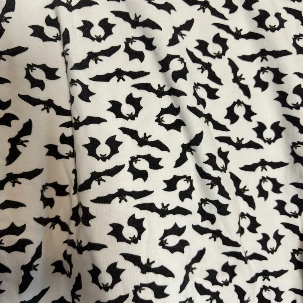 Chic Black and White Turtleneck Top With Bats Size 1X - Image 2