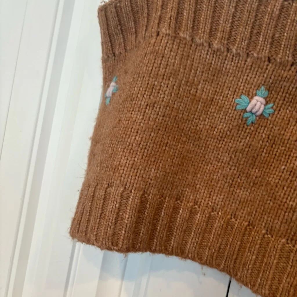 Hazel Moon Brown Embroidered Sweater Knit‎ Crop Top Size XL Tan - Image 4