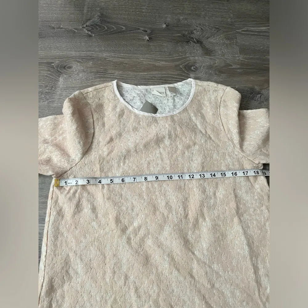 Chicos Sz 1 (Medium) Dusty Rose Tianna Textured Lace Top 3/4 Sleeve Blouse NWT - Image 2