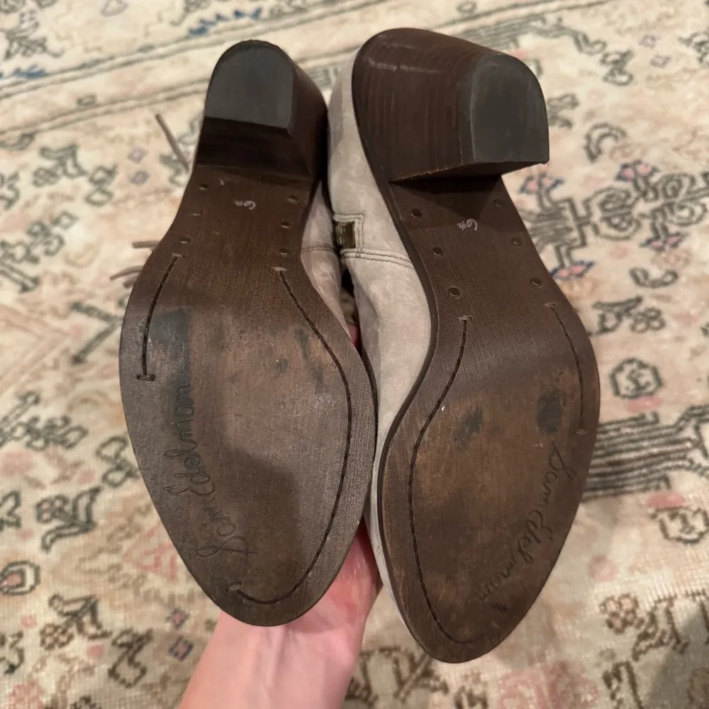 Sam Edelman Louie Fringe Booties in suede in gray taupe | Size 6.5 - Image 5