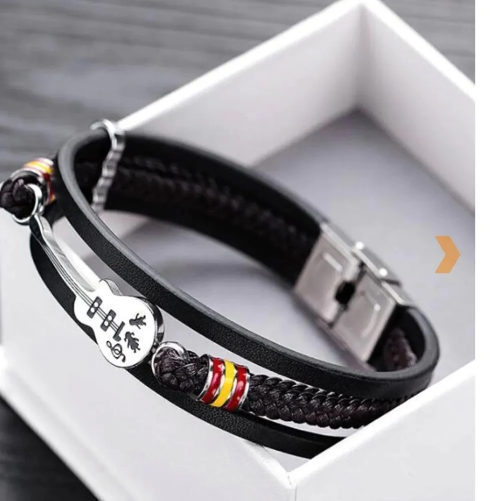 Belliza unisex black leather bracelet with silver guitar and beads. New - Image 3