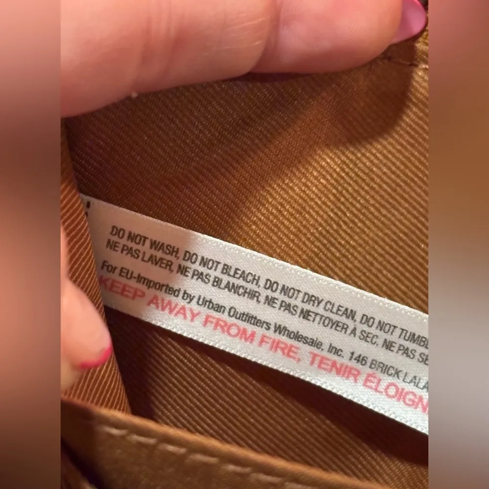 Free People  tan wallet/clutch with zipper & stud details NWT - Image 4