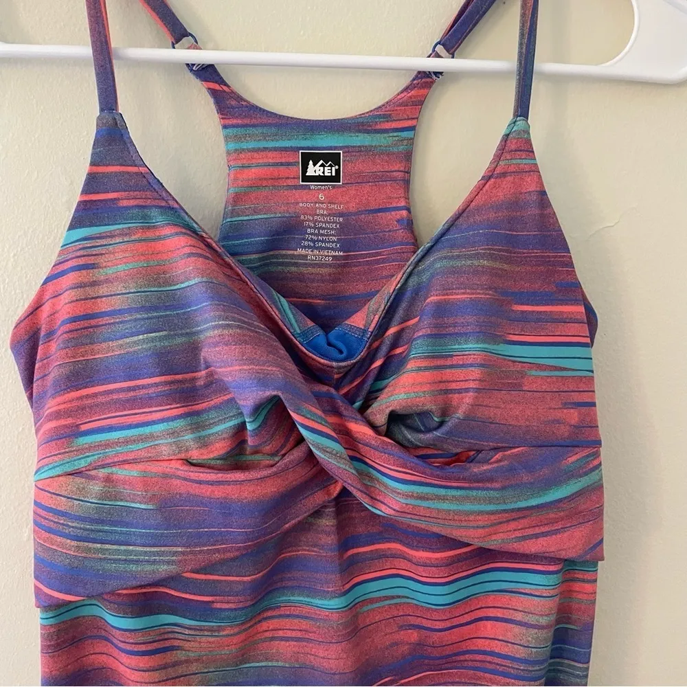 REI women’s workout racerback tank top colorful built in bra comfortable shirt Pink Size 6 - Image 2