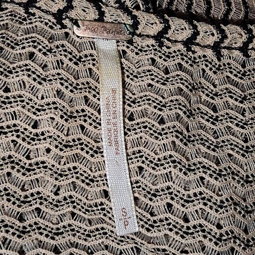 Free People Womens Tan Black Lace Peplum Sleeveless‎ Shirt Top Blouse Small - Image 4