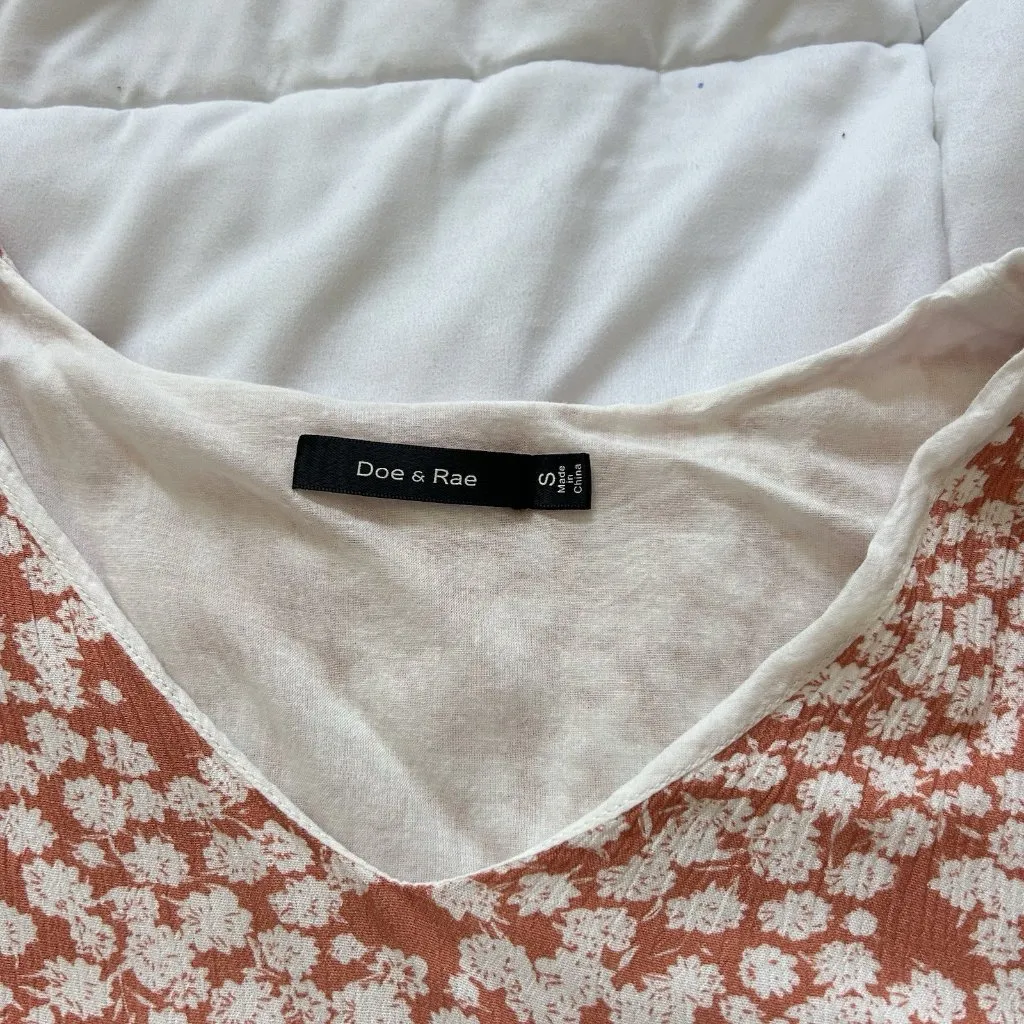 Doe & Rae Orange Ruffle Sleeveless Mini Dress V-Neck Floral Summer Womens Small - Image 2