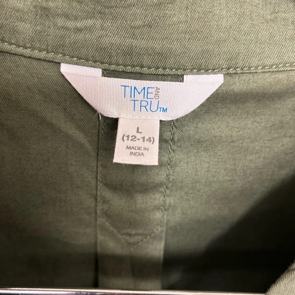 Time and tru Top large 12 to 14 beautiful color! Long sleeve - Image 2