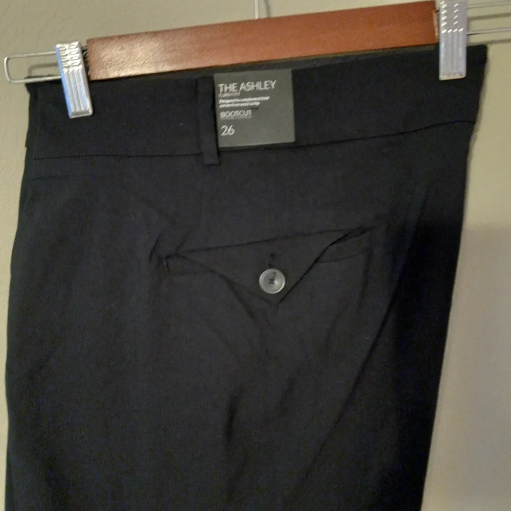 Lane Bryant 26R The Ashley Curvy Fit Bootcut V-Flap Pocket Dress Pants - Funeral - Image 7