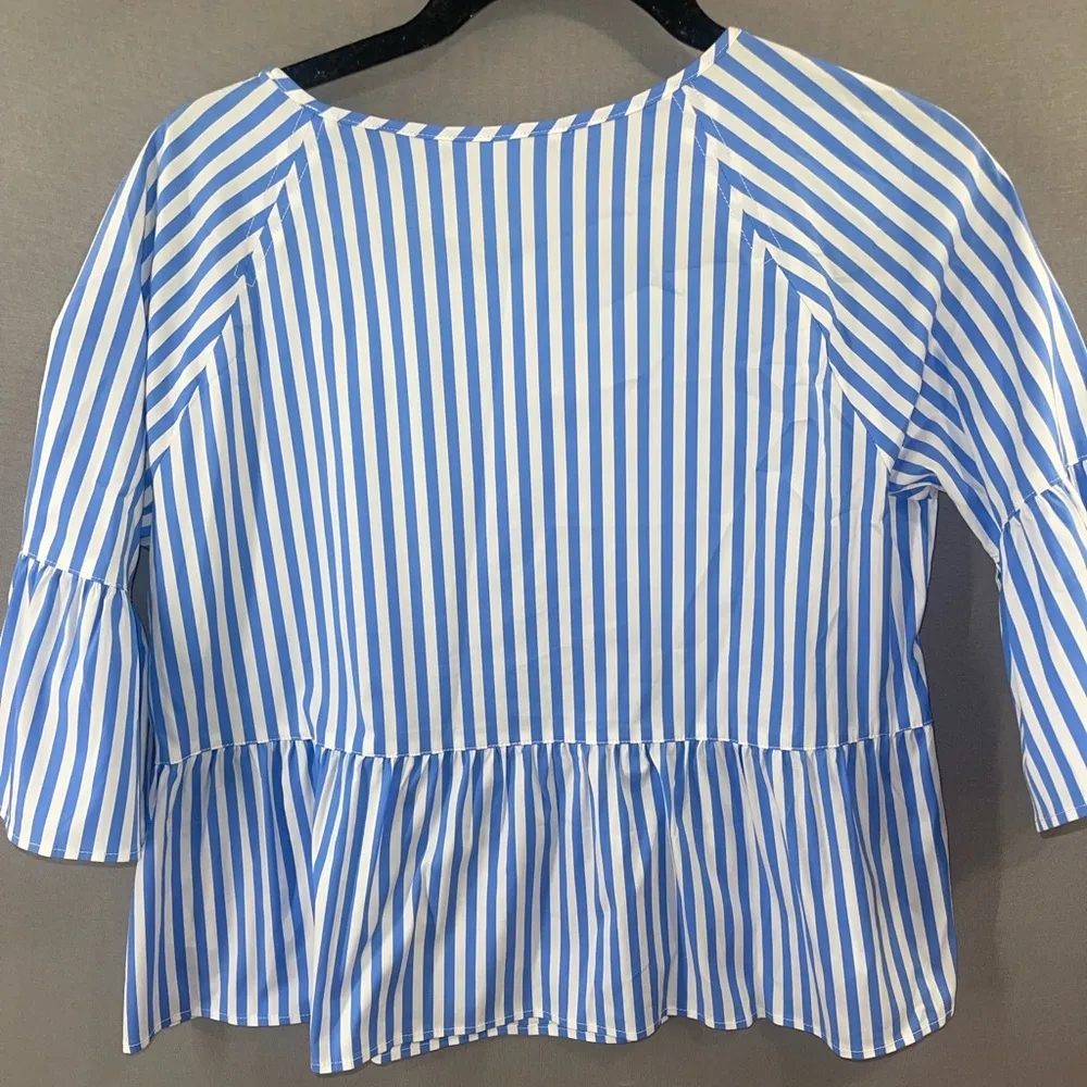 Lands end peplum top bell sleeves business casual 4 petite work going out preppy - Image 4