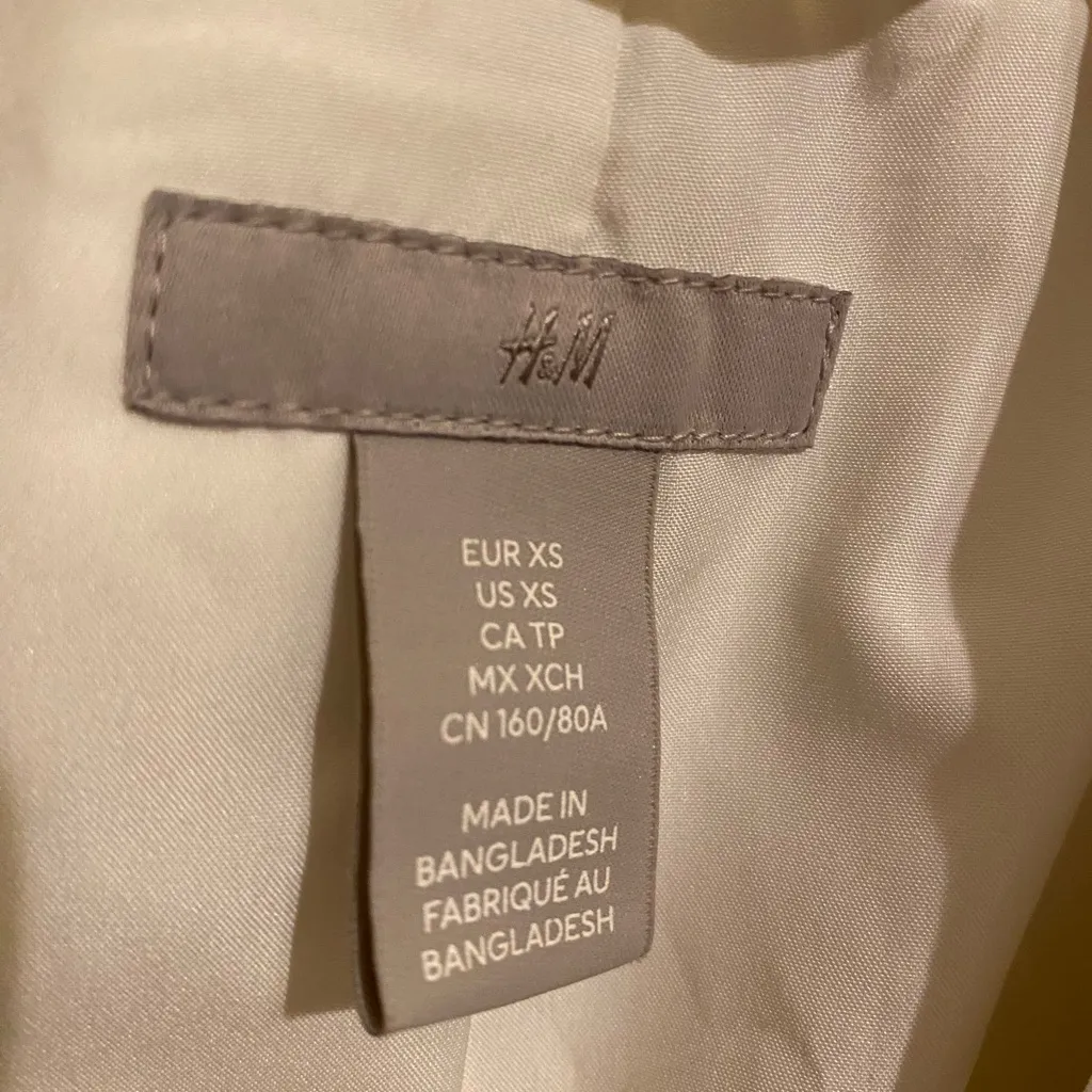 H&M Classic Cream Blazer - Image 3