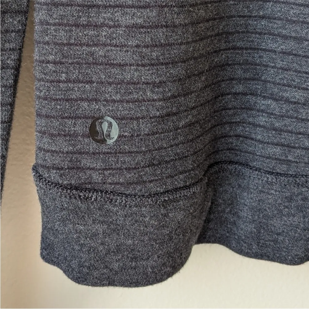 𝅺Lululemon Double Up Long Sleeve Reversible Sweatshirt Pullover Black+Gray SZ12 - Image 5