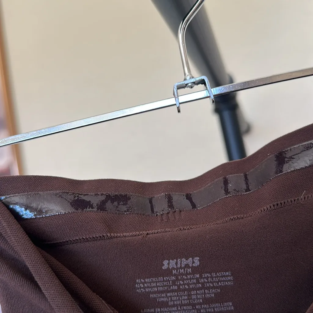 SKIMS Seamless Sculpt HIGH WAISTED ABOVE THE KNEE Cocoa size M‎ - Image 7