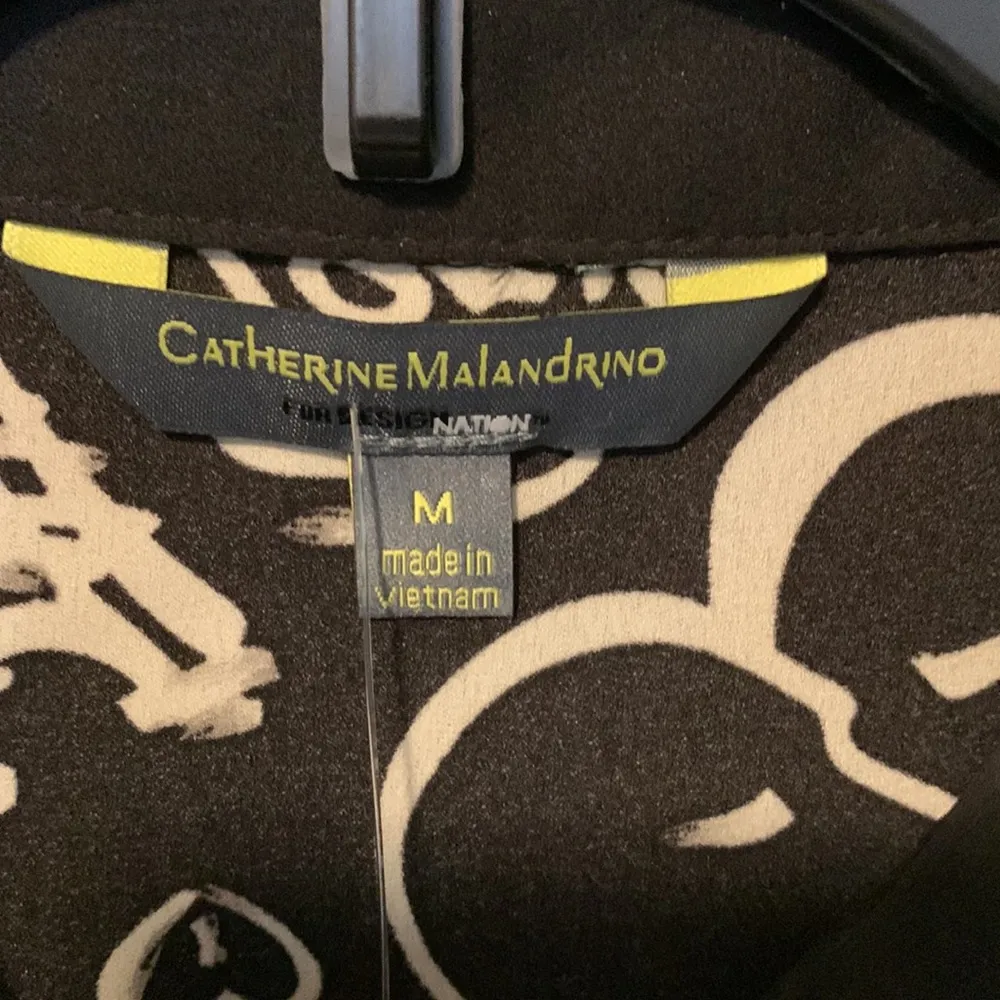 NWT Catherine Malandrino Black & White Paris Snap Up Blouse Size M - Image 3