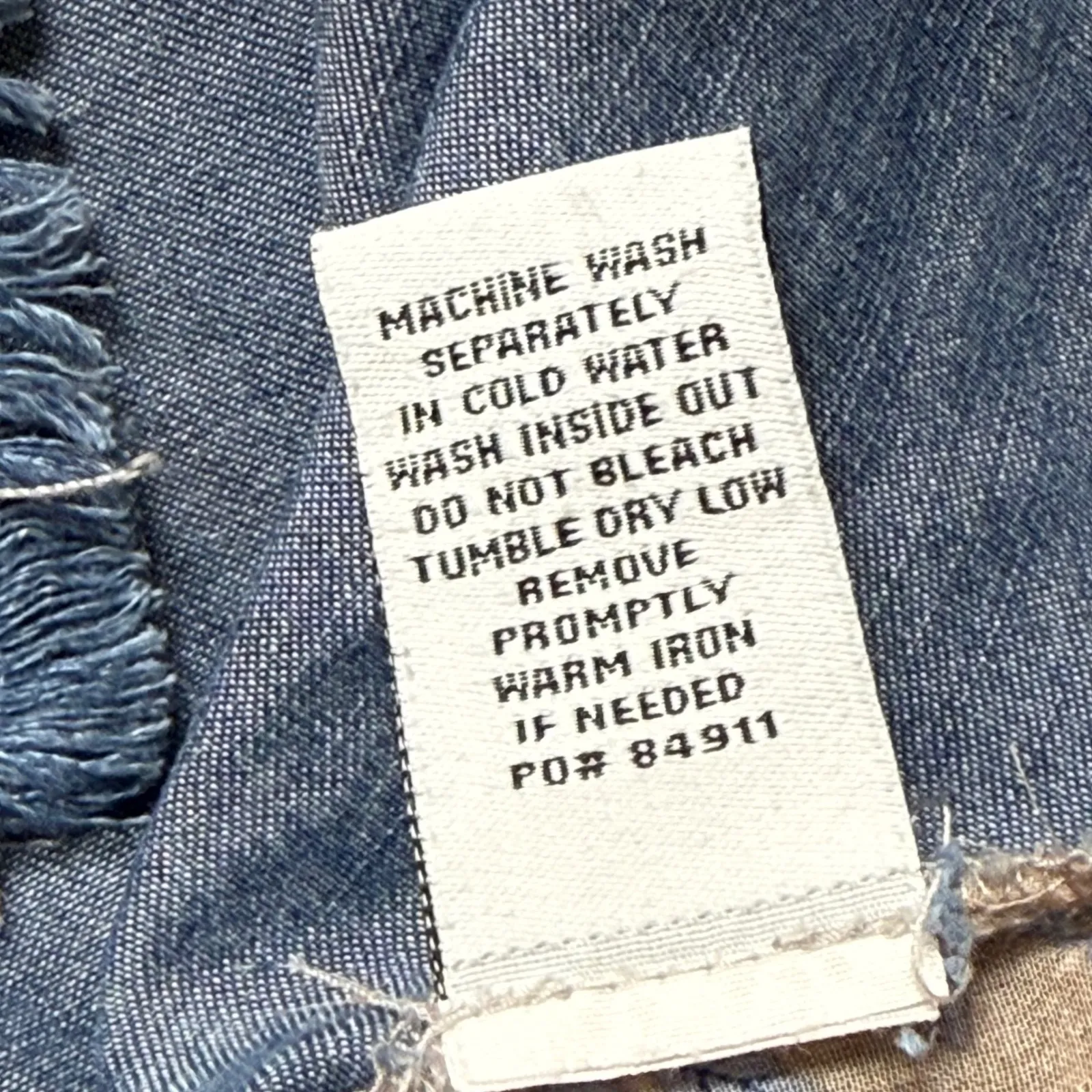 Celebrity Pink Denim Top Ombre Sleeveless Frayed Hem‎ Floral Accents - Image 10