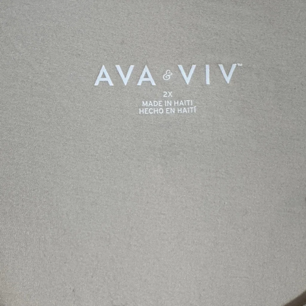 Ava & Viv Women's Beige Short Sleeve Tee - Image 6