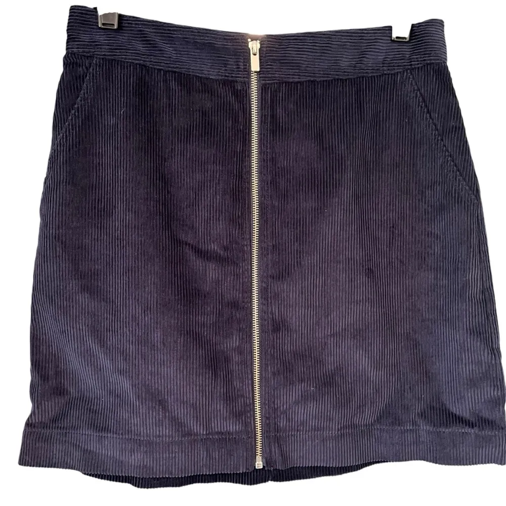 GAP Zip-Front Cord Mini Skirt, Navy, Sz 6 - Image 4