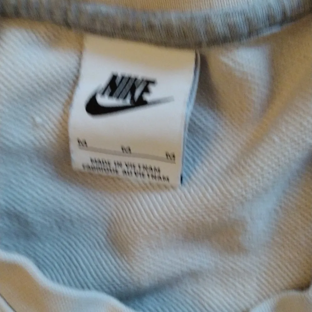 Nike Sweatshirt SIZE M - Image 2