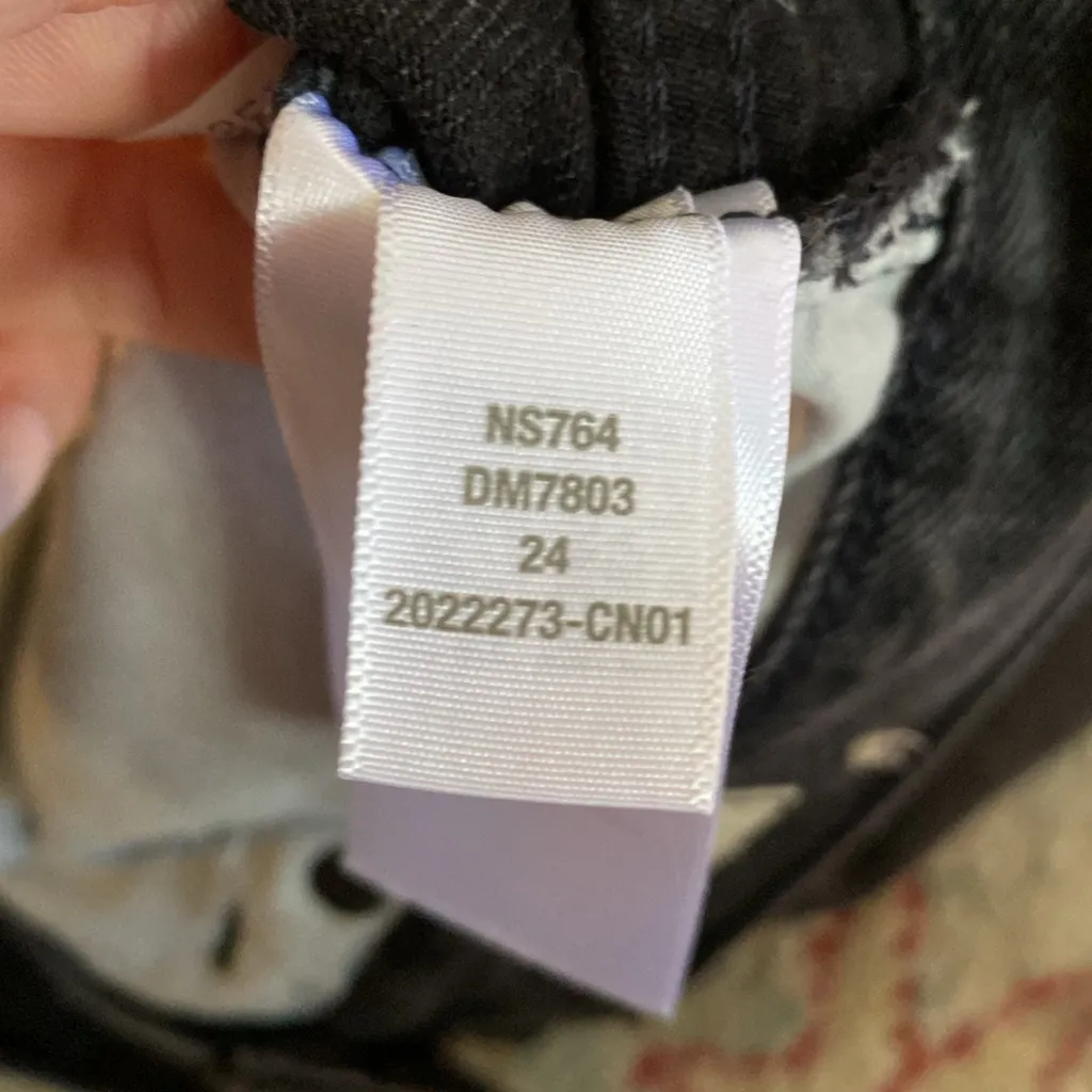 Madewell Long Denim Shorts Size 24 Washed Black 7.5" Raw Hem Relaxed Mid Length - Image 6