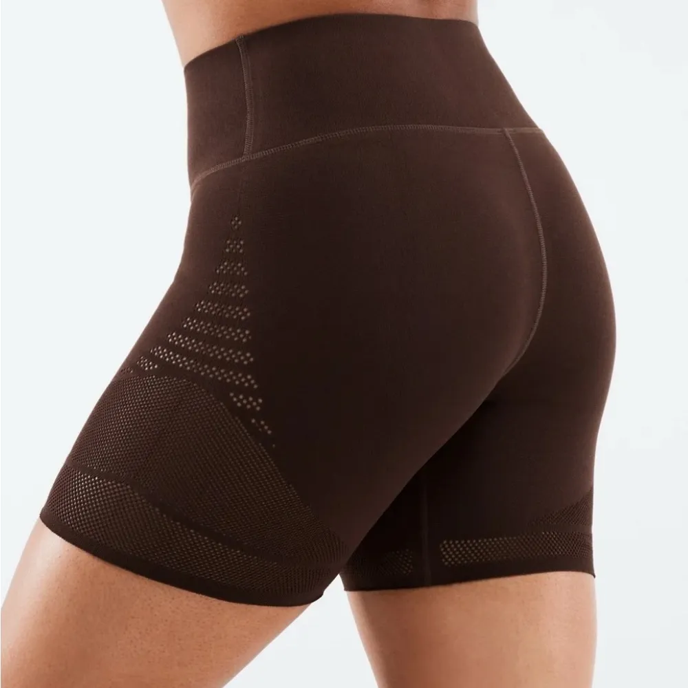 FABLETICS SculptKnit® High-Waisted 6'' Short - Image 3