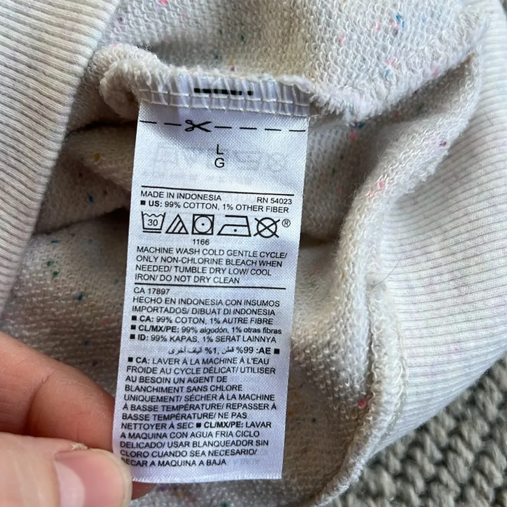 Old Navy Sweatshirt - Image 6