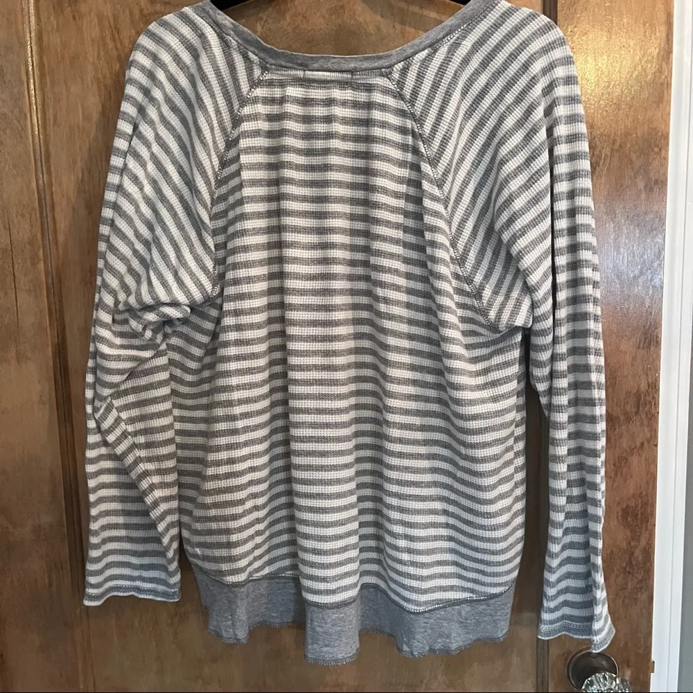 Women's PJ Salvage Grey/White Rayon Pullover Lounge Wear Top- Size: XL- - Image 3