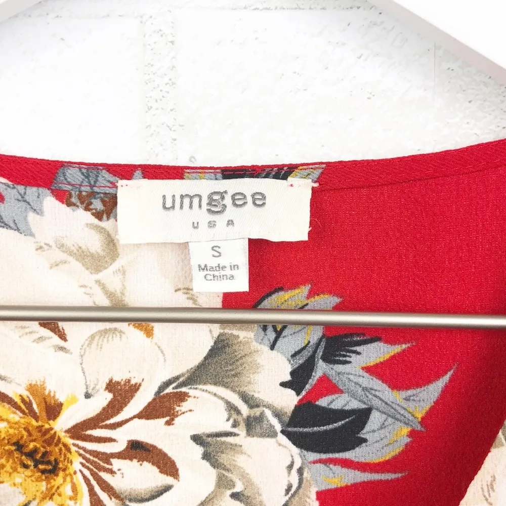 Umgee Red Floral Ruffle Romper SZ S - Image 4