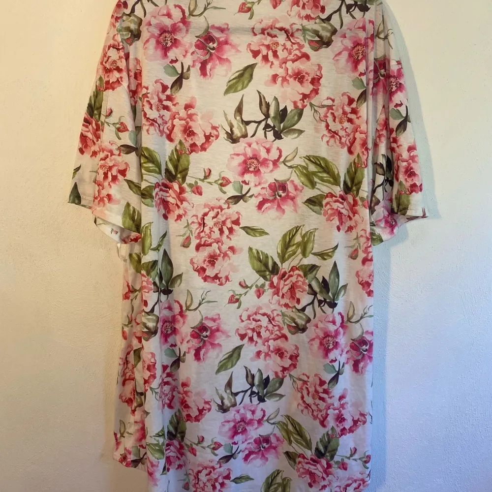 Brie garden of blooms robe one size - Image 4