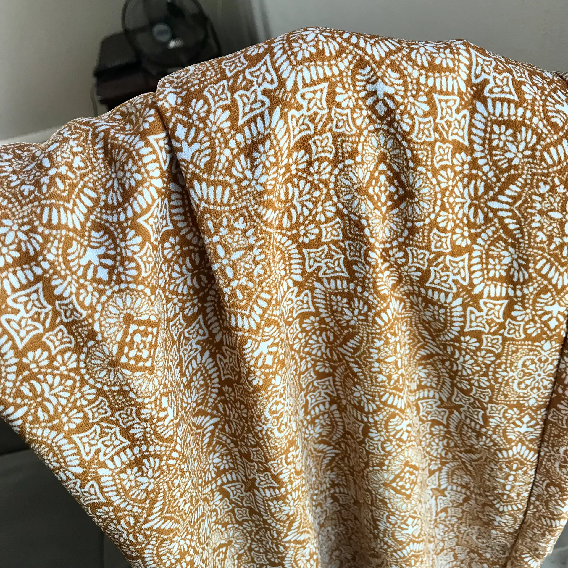 Live to be spoiled Pants - Image 3