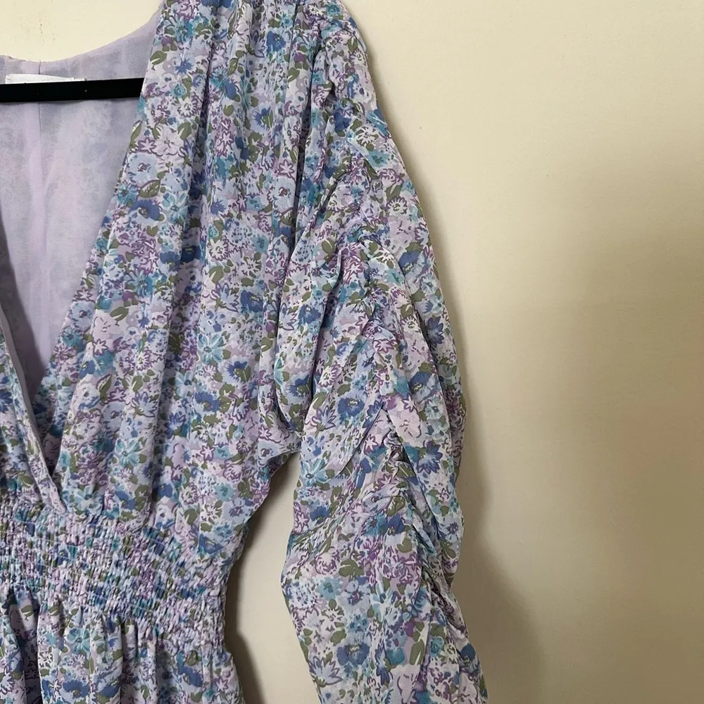 Lush Ruched Sleeve Floral V Neck Mini Dress - Image 3