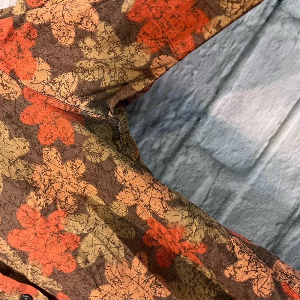 Vintage 70’s Shapely Classic Women’s XS Autumn Floral 1/2 Sleeve Button Up Top - Image 4