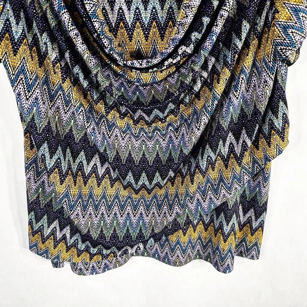 Dressbarn Plus Size 1X Top Chevron‎ Purple Blue Drape Neck Short Sleeve 1533 - Image 3