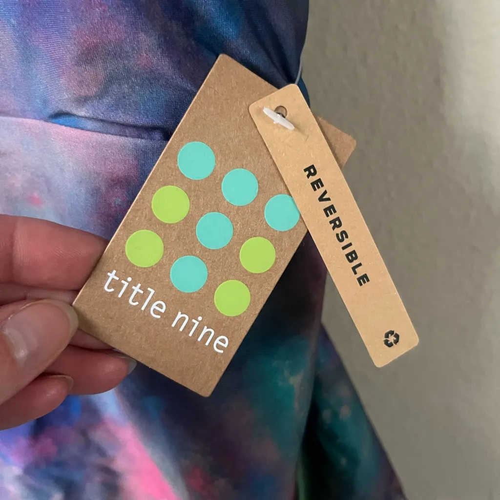 Backflip 2.0 Reversible Tankini Top - Image 6