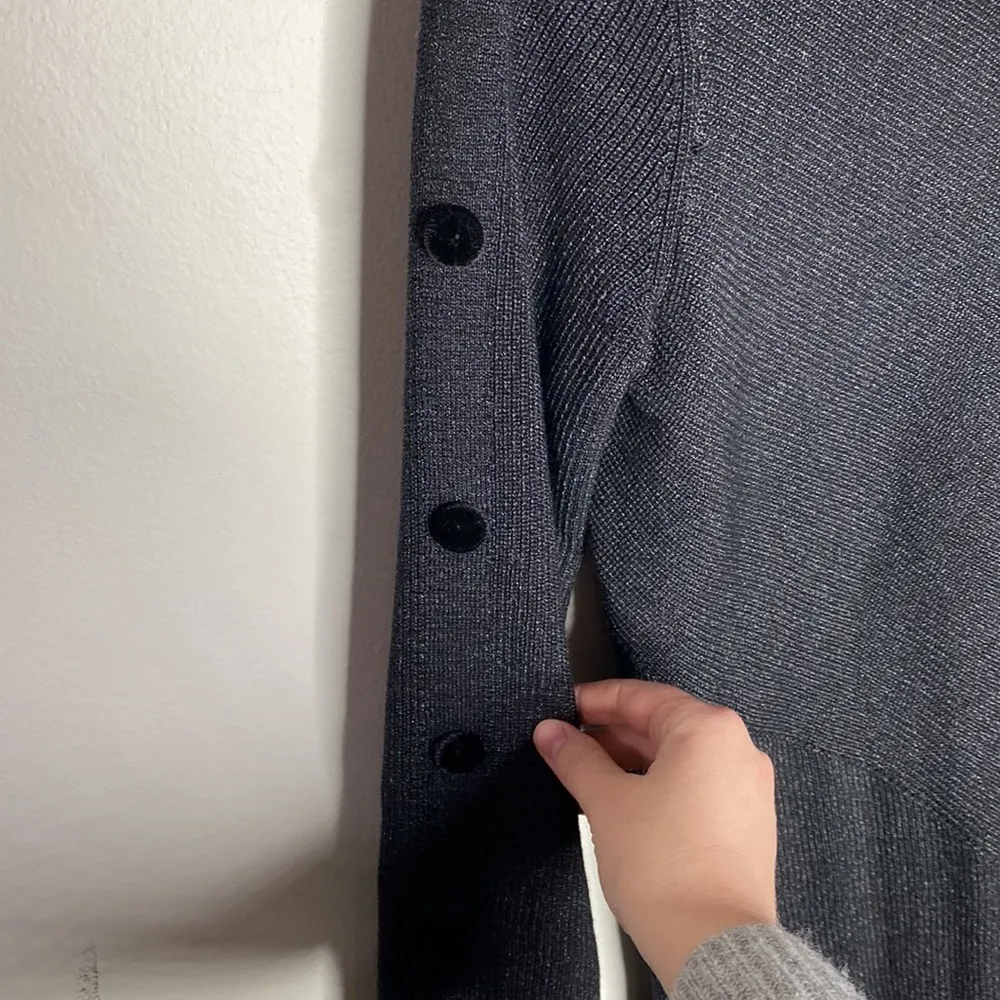 NIC + ZOE constellation sparkly knit top with velour button sleeves size S - Image 92