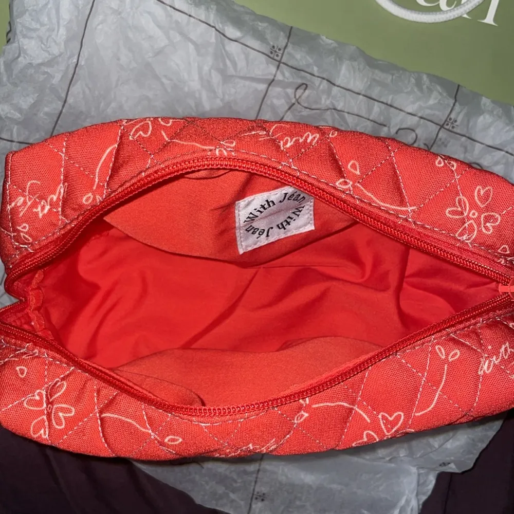 With Jéan Cosmo Bag - Image 8