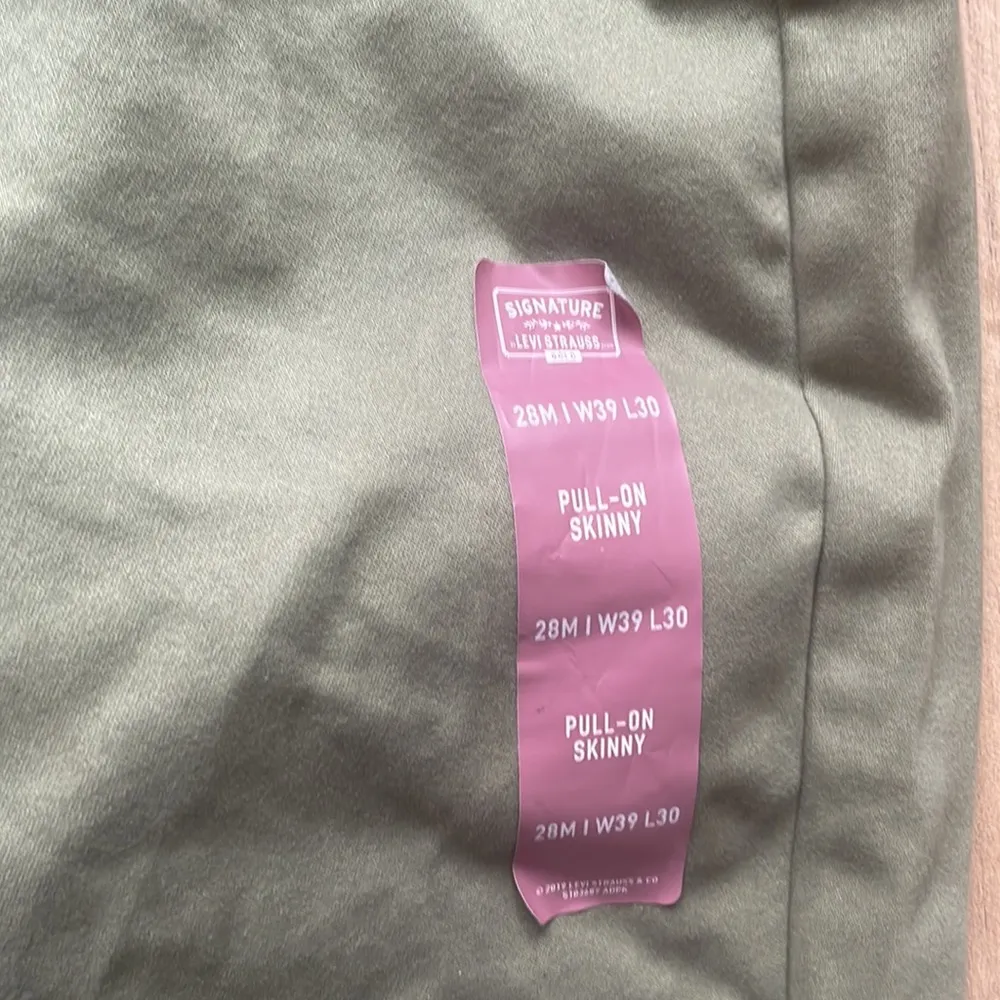 NWT Levi Strauss Shaping Pull-On Skinny Jeans Olive Green Plus Sz 28M W39 L30 - Image 8