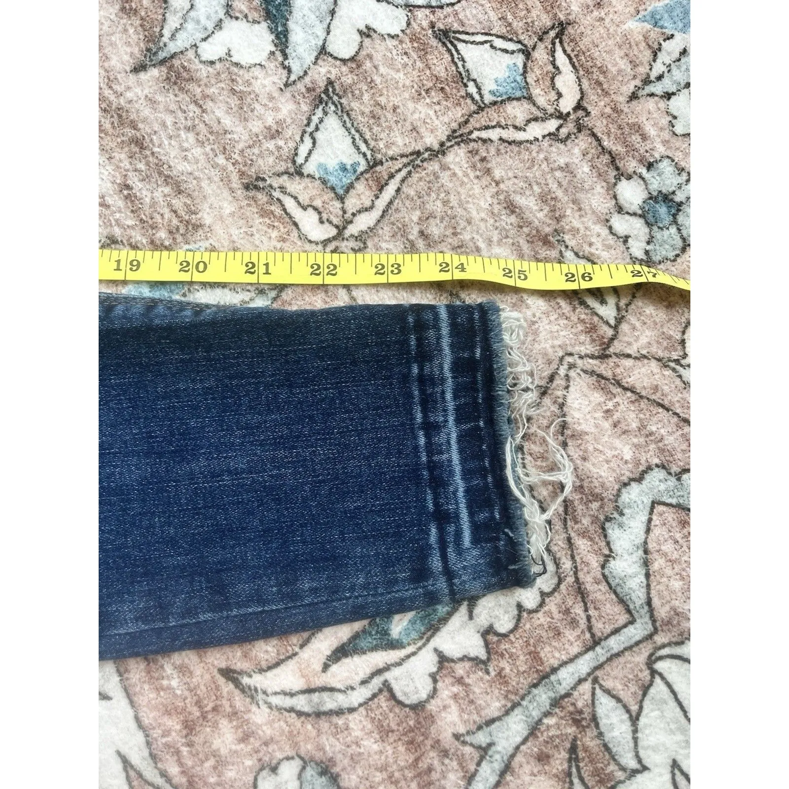 Lucky Brand Jeans Women 0 / 25 Blue Skinny Raw Hem EUC - Image 9