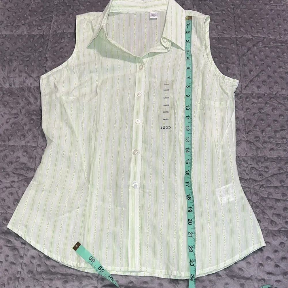 IZOD small womens tank celery sleeveless button down spot left side see pic NWT - Image 5