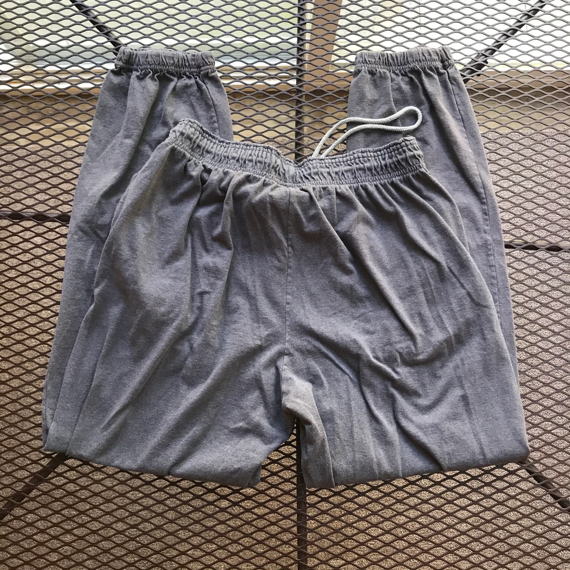 Champion CLOSET ESSENTIAL GREY ELASTIC WAIST DRAWSTRING  SWEATPANTS - Image 5