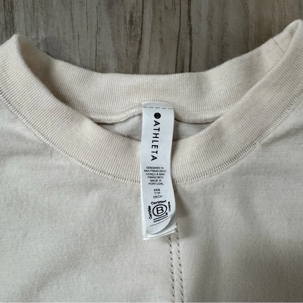 Athleta Off-White Long Sleeve Top - Image 4