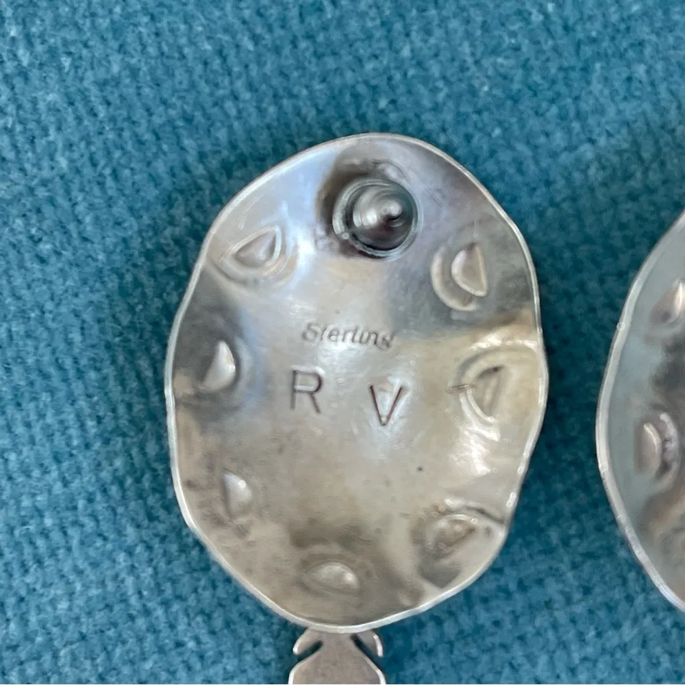 Sterling Silver Vintage R V  earrings - Image 3
