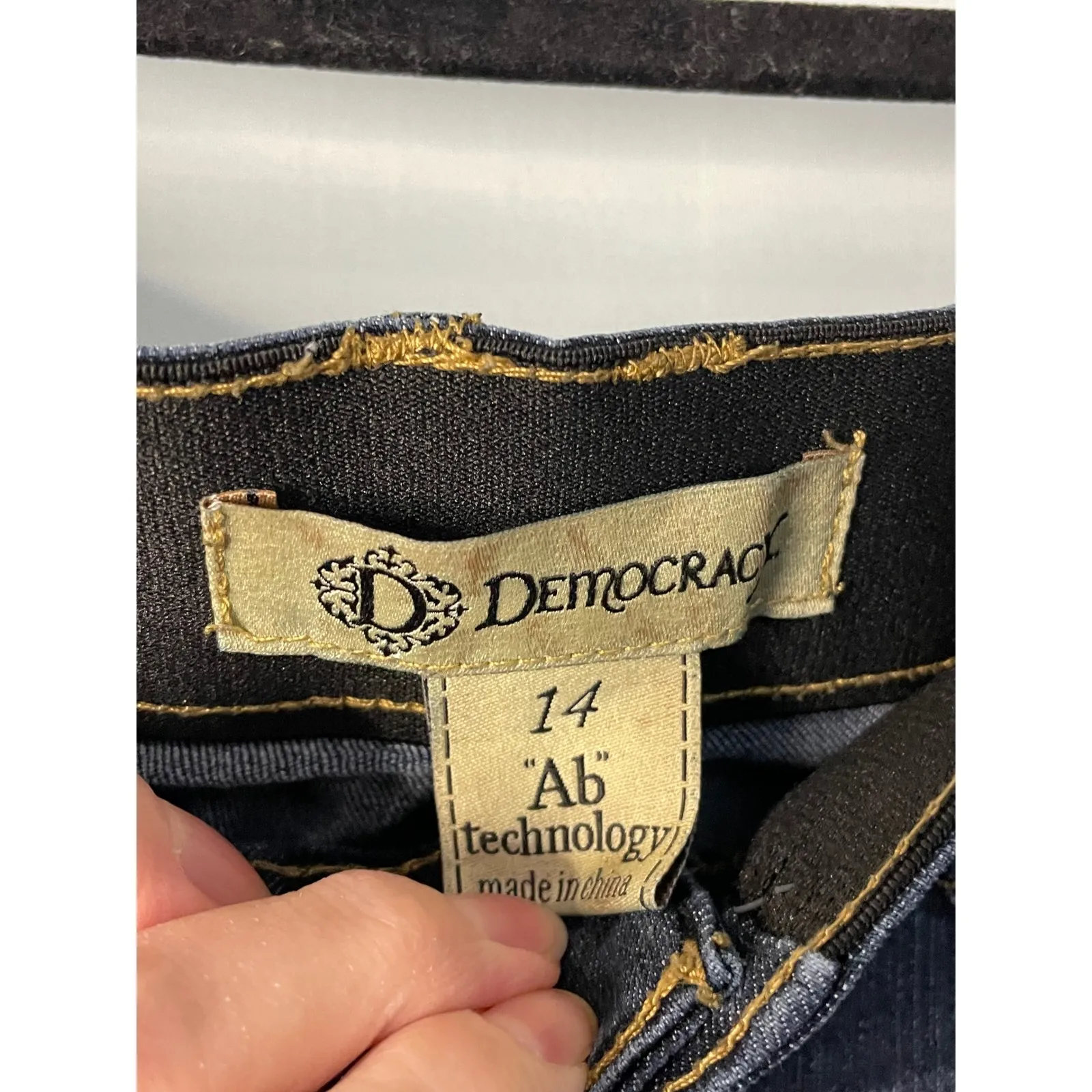 Democracy Women Size 14 Ab Technology Dark Wash Skinny Jeans - Image 5