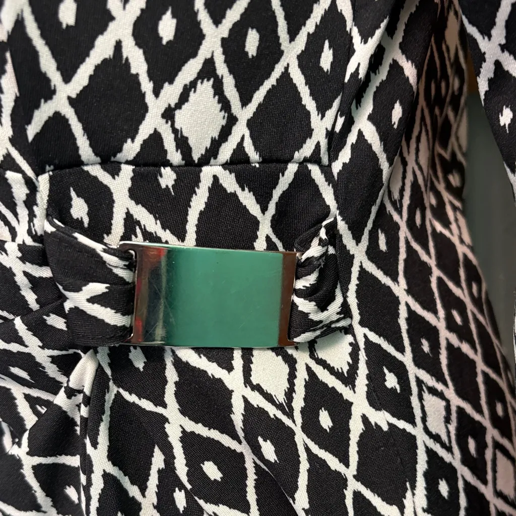 Mandy Evans 3/4 sleeve Chic Black and White Diamond Pattern Blouse Size M - Image 4