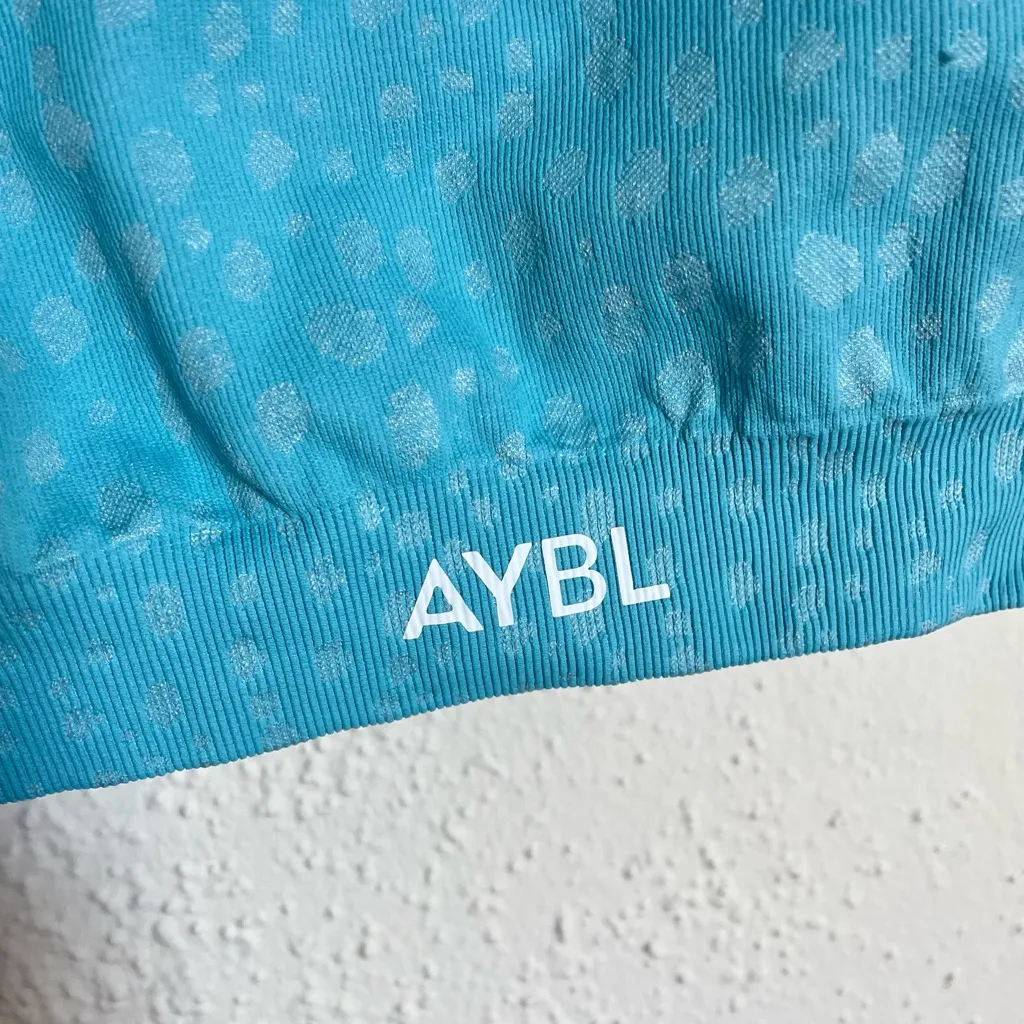 AYBL Seamless Crop Top - Image 4
