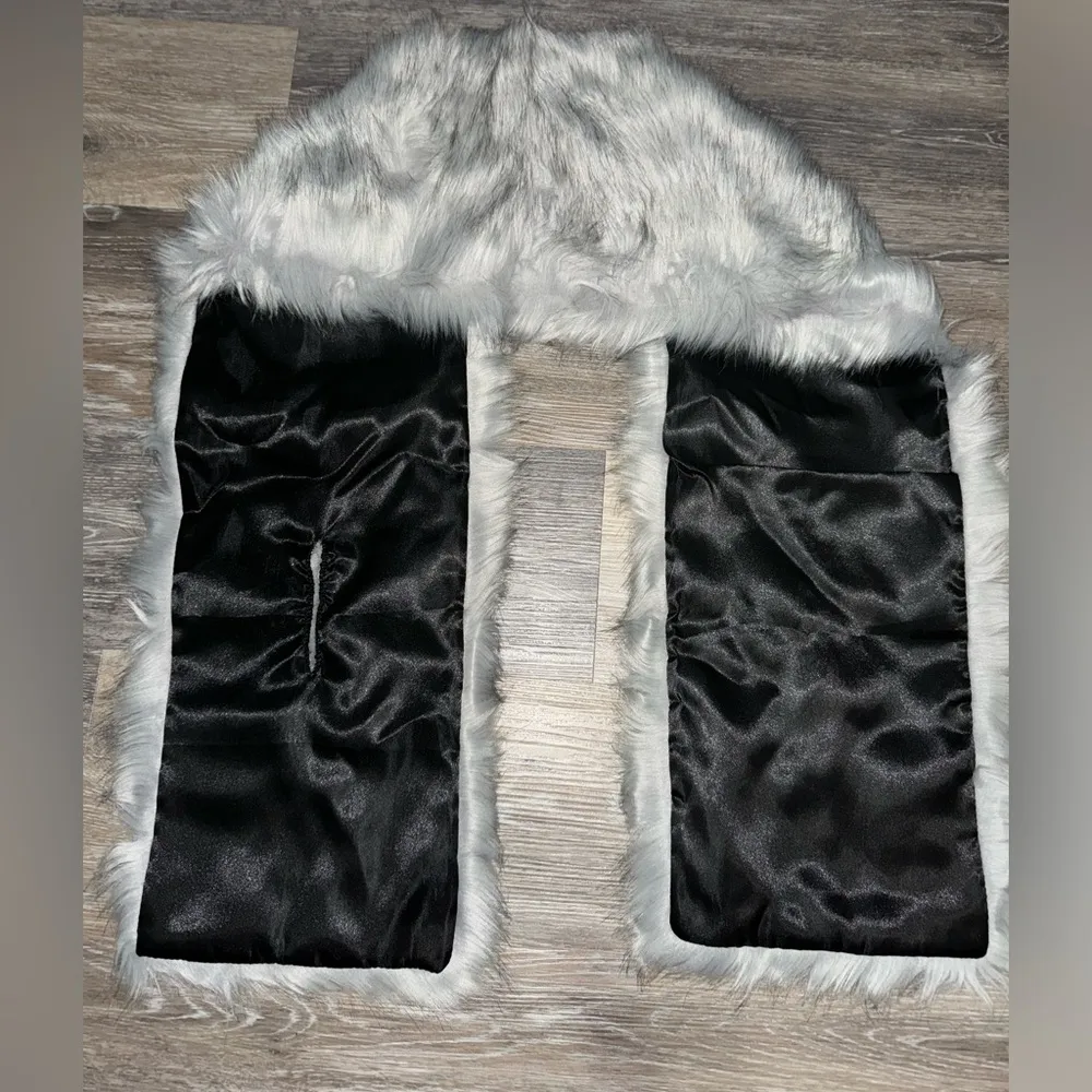 Gray Faux Fur Shrug Wrap - Image 3