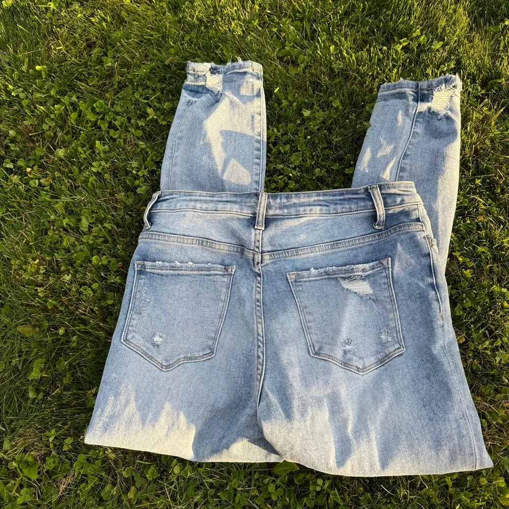 VERVET™ High Rise Ripped Straight Jean - Image 4