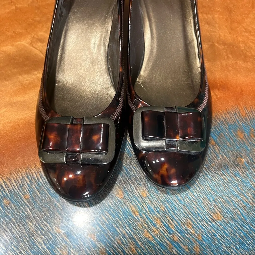 Stuart Weitzman Patent Leather Wedge Shoes Tortoise Shell animal print brown - Image 2