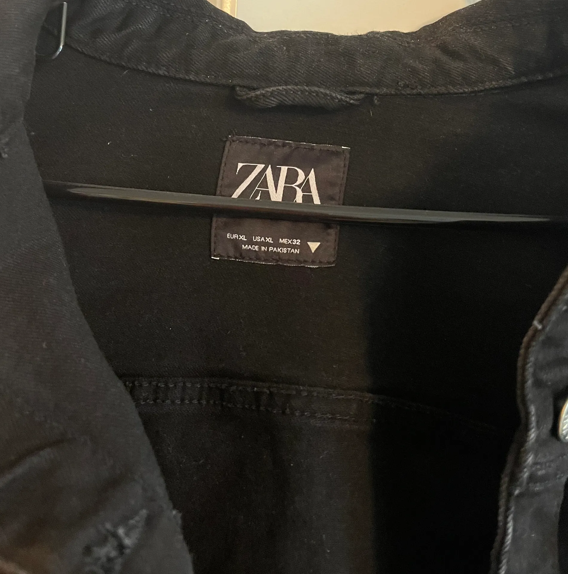 Cropped Jean Jacket - Image 5