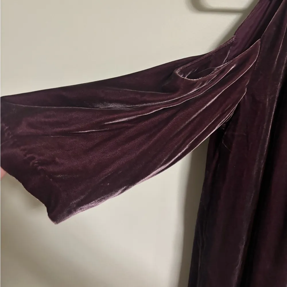 Trina Turk Burgandy Wine Silk Velvet Cold Shoulder Cocktail Shift Dress Size 6 - Image 6