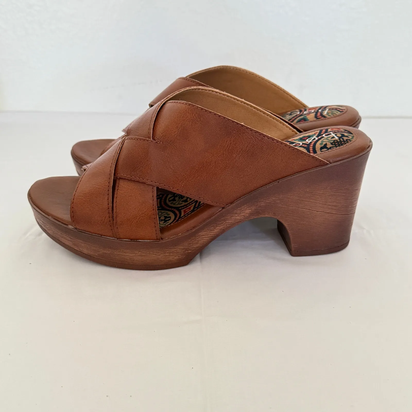 BOC Gina SlipOn Leather Crisscross Platform Sandals Sz 9 Chunky Brown Granny New - Image 9
